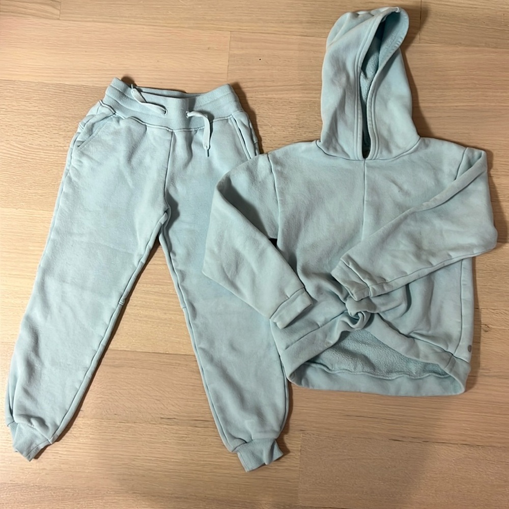Zella girl sweatsuit